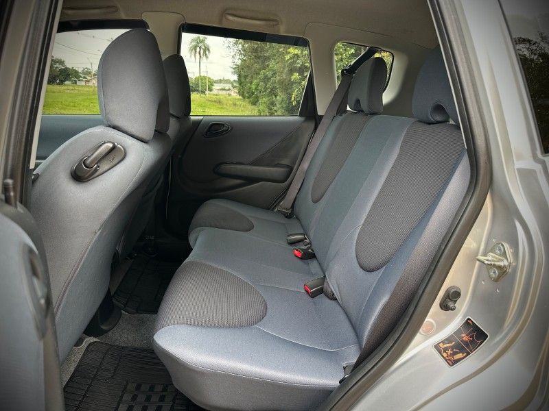 Honda FIT LXL 1.4 2006 NEUMANN VEÍCULOS ARROIO DO MEIO / Carros no Vale