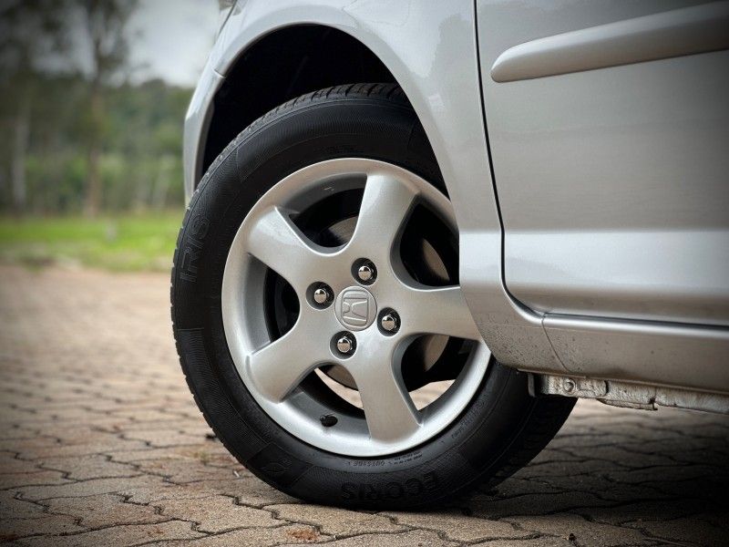 Honda FIT LXL 1.4 2006 NEUMANN VEÍCULOS ARROIO DO MEIO / Carros no Vale