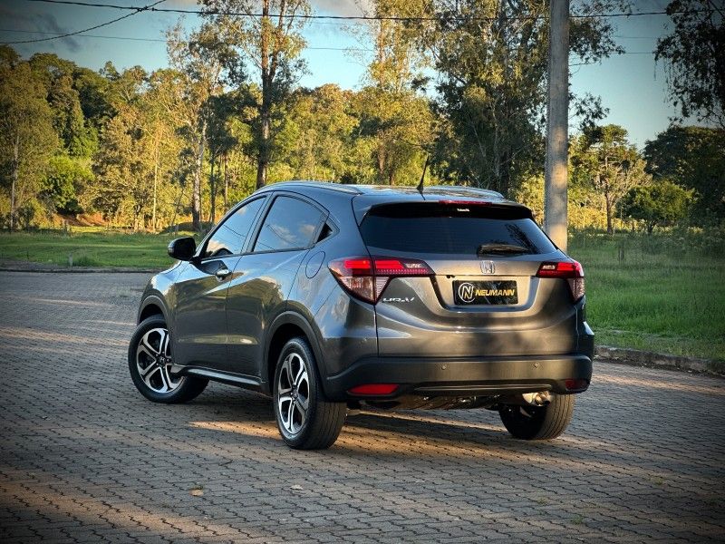 Honda HR-V TOURING 1.8 2017 NEUMANN VEÍCULOS ARROIO DO MEIO / Carros no Vale