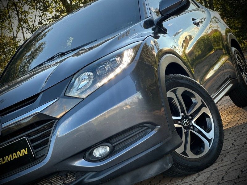 Honda HR-V TOURING 1.8 2017 NEUMANN VEÍCULOS ARROIO DO MEIO / Carros no Vale