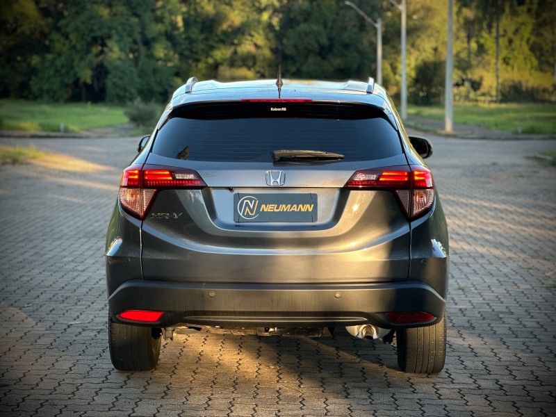 Honda HR-V TOURING 1.8 2017 NEUMANN VEÍCULOS ARROIO DO MEIO / Carros no Vale
