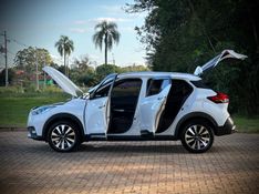 Nissan KICKS SL 1.6 2019 NEUMANN VEÍCULOS ARROIO DO MEIO / Carros no Vale