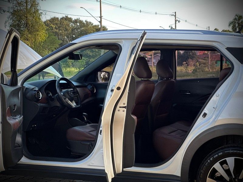 Nissan KICKS SL 1.6 2019 NEUMANN VEÍCULOS ARROIO DO MEIO / Carros no Vale
