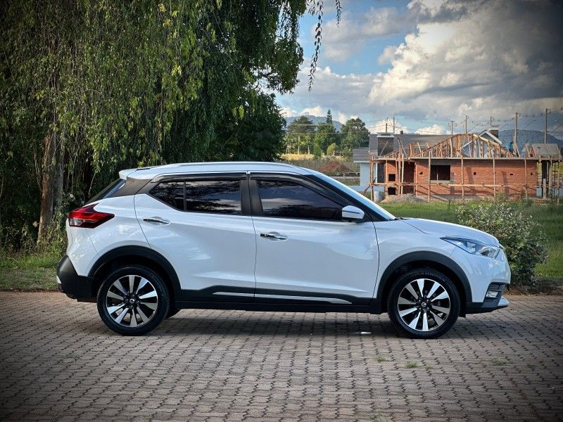 Nissan KICKS SL 1.6 2019 NEUMANN VEÍCULOS ARROIO DO MEIO / Carros no Vale