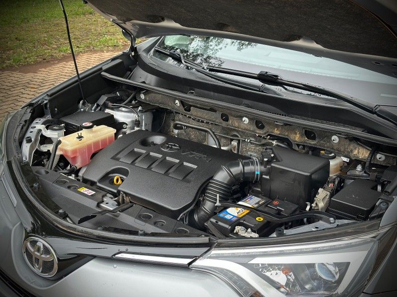 Toyota RAV-4 2.0 2018 NEUMANN VEÍCULOS ARROIO DO MEIO / Carros no Vale