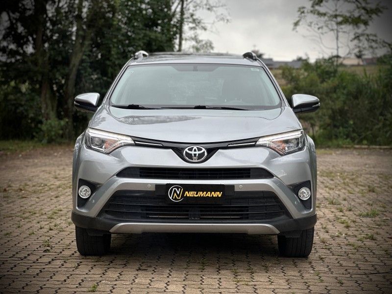 Toyota RAV-4 2.0 2018 NEUMANN VEÍCULOS ARROIO DO MEIO / Carros no Vale