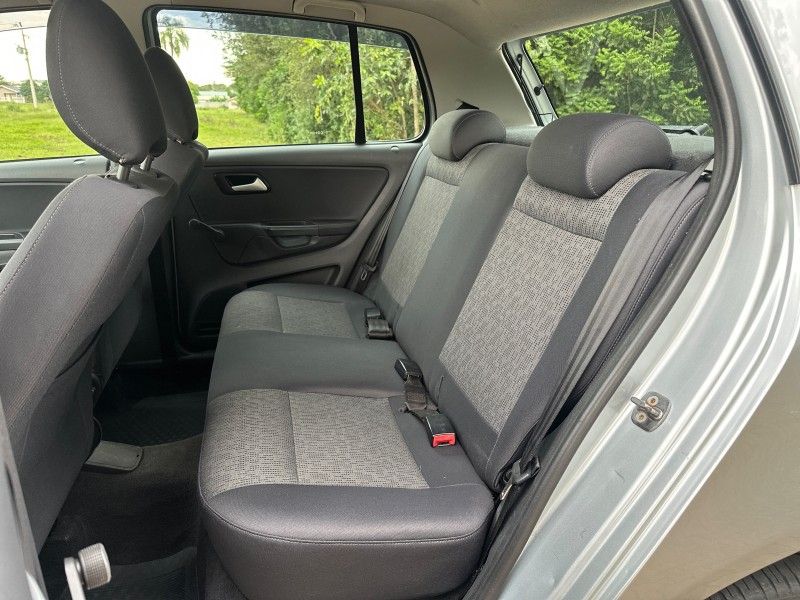 Volkswagen FOX 1.6 2013 NEUMANN VEÍCULOS ARROIO DO MEIO / Carros no Vale Volkswagen FOX 1.6 2013 NEUMANN VEÍCULOS ARROIO DO MEIO / Carros no Vale