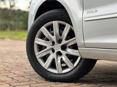 Volkswagen FOX 1.6 2013 NEUMANN VEÍCULOS ARROIO DO MEIO / Carros no Vale