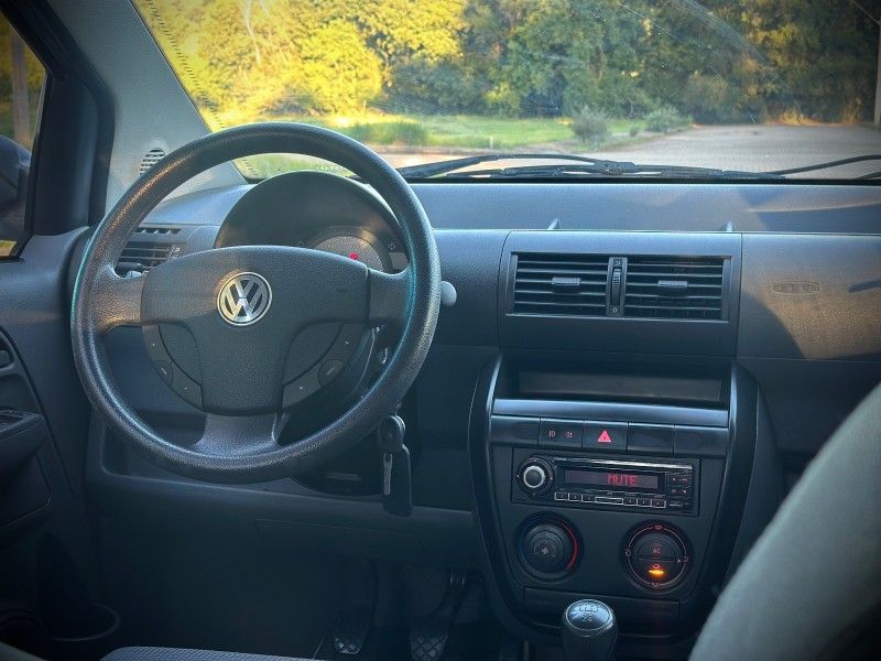 Volkswagen FOX PLUS 1.6 2009 NEUMANN VEÍCULOS ARROIO DO MEIO / Carros no Vale