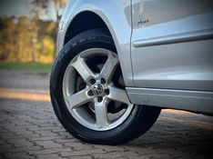 Volkswagen FOX PLUS 1.6 2009 NEUMANN VEÍCULOS ARROIO DO MEIO / Carros no Vale