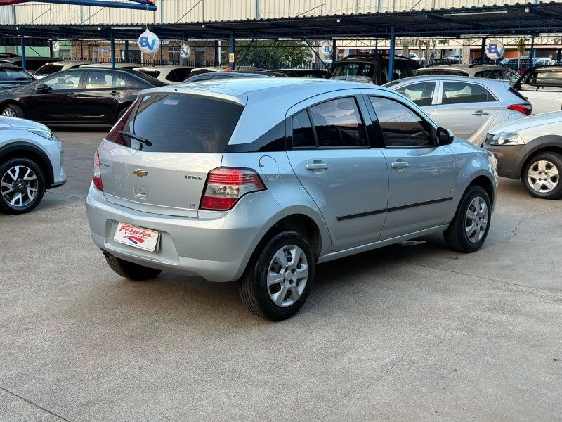 Chevrolet AGILE LT 1.4 8V 2011 FERREIRA VEÍCULOS VENÂNCIO AIRES / Carros no Vale