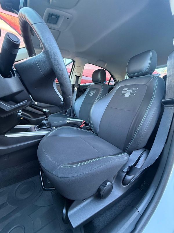 Chevrolet ONIX LT 1.4 8V 2019 FERREIRA VEÍCULOS VENÂNCIO AIRES / Carros no Vale