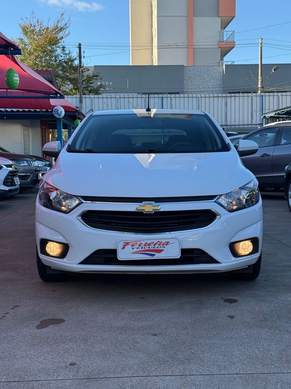 Chevrolet ONIX LT 1.4 8V 2019 FERREIRA VEÍCULOS VENÂNCIO AIRES / Carros no Vale