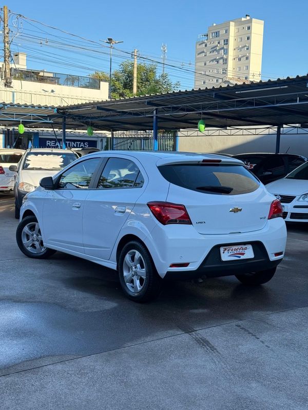 Chevrolet ONIX LT 1.4 8V 2019 FERREIRA VEÍCULOS VENÂNCIO AIRES / Carros no Vale