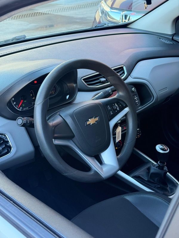 Chevrolet ONIX LT 1.4 8V 2019 FERREIRA VEÍCULOS VENÂNCIO AIRES / Carros no Vale