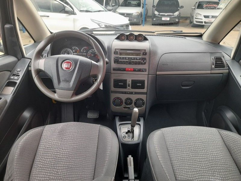 Fiat IDEA ADVENTURE LOCKER 1.8 2012 FERREIRA VEÍCULOS VENÂNCIO AIRES / Carros no Vale