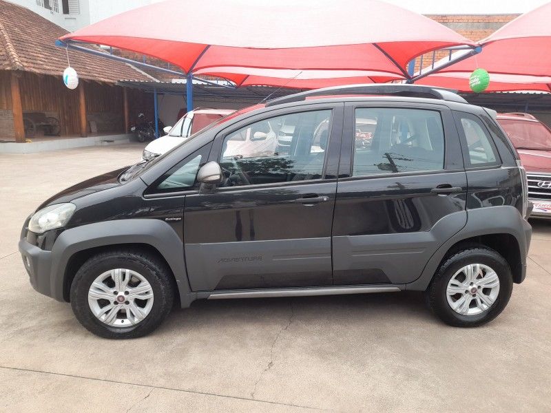Fiat IDEA ADVENTURE LOCKER 1.8 2012 FERREIRA VEÍCULOS VENÂNCIO AIRES / Carros no Vale
