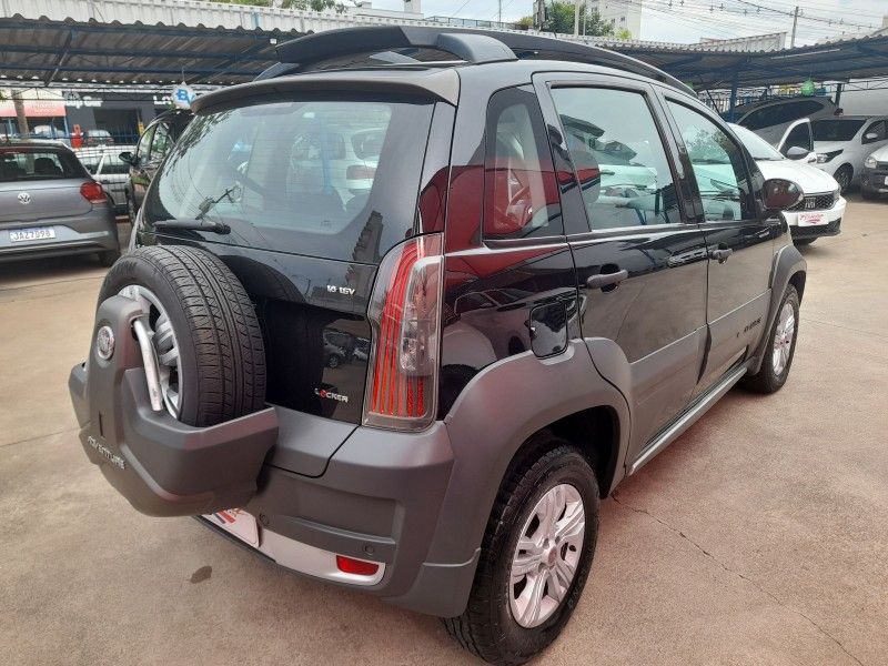 Fiat IDEA ADVENTURE LOCKER 1.8 2012 FERREIRA VEÍCULOS VENÂNCIO AIRES / Carros no Vale