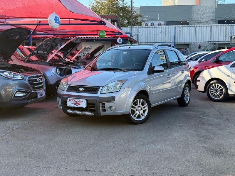Ford FIESTA TRAIL 1.6 8V 2010 FERREIRA VEÍCULOS VENÂNCIO AIRES / Carros no Vale