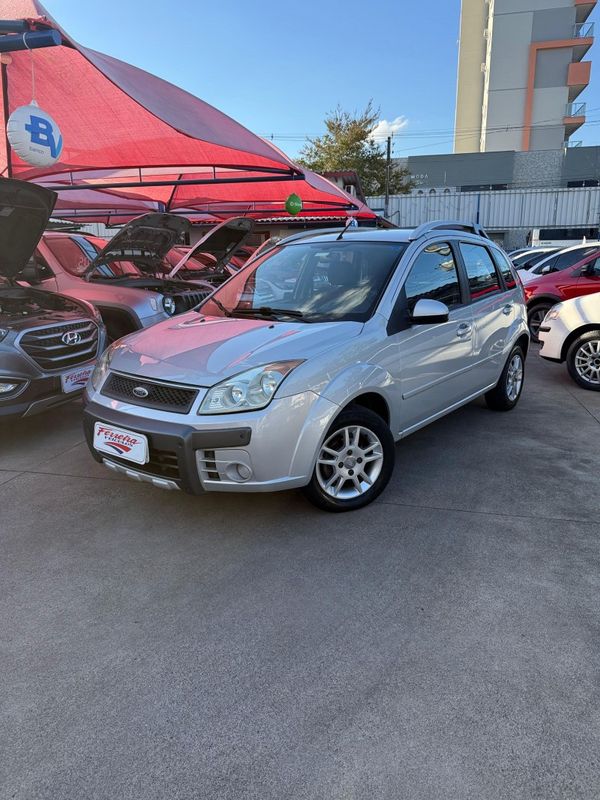 Ford FIESTA TRAIL 1.6 8V 2010 FERREIRA VEÍCULOS VENÂNCIO AIRES / Carros no Vale