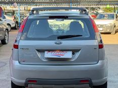 Ford FIESTA TRAIL 1.6 8V 2010 FERREIRA VEÍCULOS VENÂNCIO AIRES / Carros no Vale