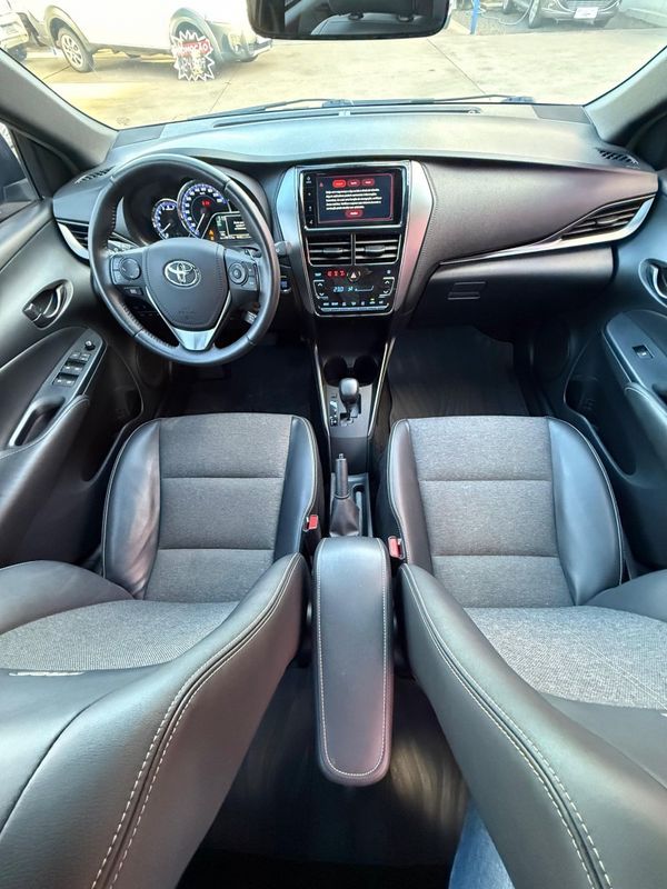Toyota YARIS XS 1.5 2023 FERREIRA VEÍCULOS VENÂNCIO AIRES / Carros no Vale
