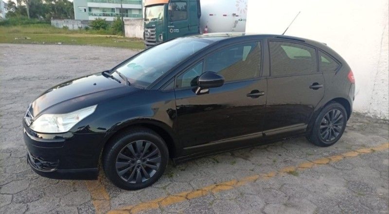 CITROËN C4 2.0 EXCLUSIVE 16V 2010/2011 HUBNER MULTIMARCAS FARROUPILHA / Carros no Vale