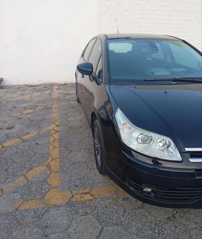 CITROËN C4 2.0 EXCLUSIVE 16V 2010/2011 HUBNER MULTIMARCAS FARROUPILHA / Carros no Vale