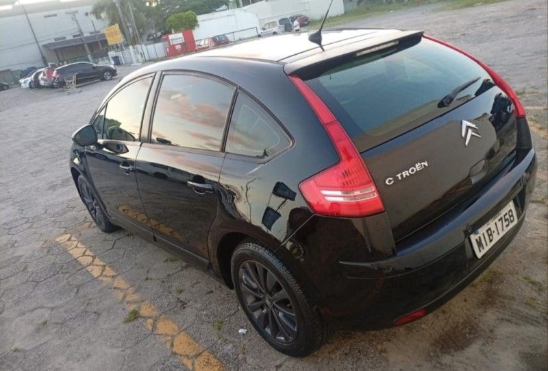 CITROËN C4 2.0 EXCLUSIVE 16V 2010/2011 HUBNER MULTIMARCAS FARROUPILHA / Carros no Vale