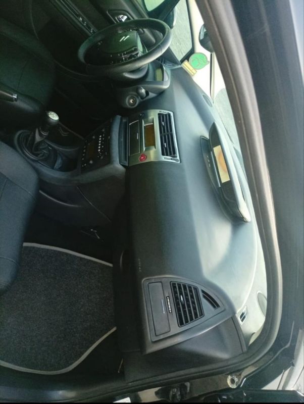 CITROËN C4 2.0 EXCLUSIVE 16V 2010/2011 HUBNER MULTIMARCAS FARROUPILHA / Carros no Vale