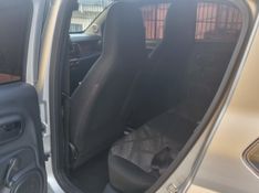 FIAT MOBI 1.0 6V DRIVE 2017/2018 HUBNER MULTIMARCAS FARROUPILHA / Carros no Vale