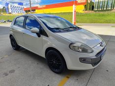 FIAT PUNTO 1.6 ESSENCE 16V 2014/2014 HUBNER MULTIMARCAS FARROUPILHA / Carros no Vale