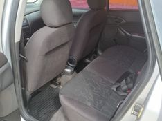 FORD FOCUS 1.6 GL 8V 2007/2007 HUBNER MULTIMARCAS FARROUPILHA / Carros no Vale
