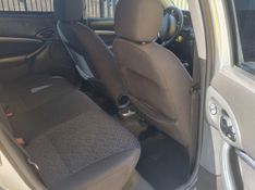 FORD FOCUS 1.6 GLX 16V 2007/2008 HUBNER MULTIMARCAS FARROUPILHA / Carros no Vale