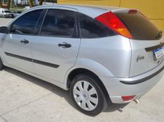 FORD FOCUS 1.6 GLX 8V 2007/2008 HUBNER MULTIMARCAS FARROUPILHA / Carros no Vale