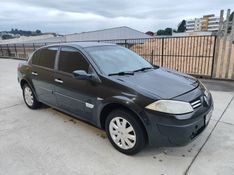 RENAULT MÉGANE 1.6 EXPRESSION 16V 2010/2011 HUBNER MULTIMARCAS FARROUPILHA / Carros no Vale