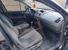 RENAULT MÉGANE 1.6 EXPRESSION 16V 2010/2011 HUBNER MULTIMARCAS FARROUPILHA / Carros no Vale
