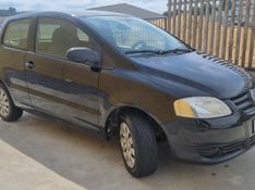 VOLKSWAGEN FOX 1.0 MI 8V 2009/2009 HUBNER MULTIMARCAS FARROUPILHA / Carros no Vale
