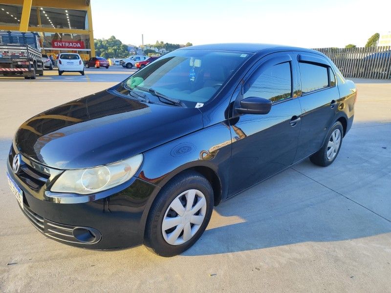 VOLKSWAGEN VOYAGE 1.0 MI 8V 2011/2011 HUBNER MULTIMARCAS FARROUPILHA / Carros no Vale