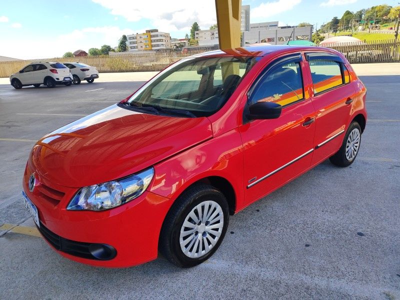 VOLKSWAGEN GOL 1.0 MI 8V G.V 2009/2010 HUBNER MULTIMARCAS FARROUPILHA / Carros no Vale