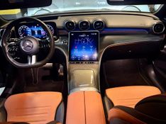 MERCEDES-BENZ C 300 2.0 EQ BOOST HÍBRIDO AMG LINE 9G-TRONIC 2024/2024 FÁBIO BERNARDES PORTO ALEGRE / Carros no Vale