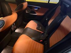 MERCEDES-BENZ C 300 2.0 EQ BOOST HÍBRIDO AMG LINE 9G-TRONIC 2024/2024 FÁBIO BERNARDES PORTO ALEGRE / Carros no Vale