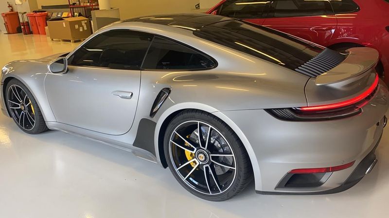 PORSCHE 911 3.8 24V H6 GASOLINA TURBO S PDK 2020/2021 FÁBIO BERNARDES PORTO ALEGRE / Carros no Vale