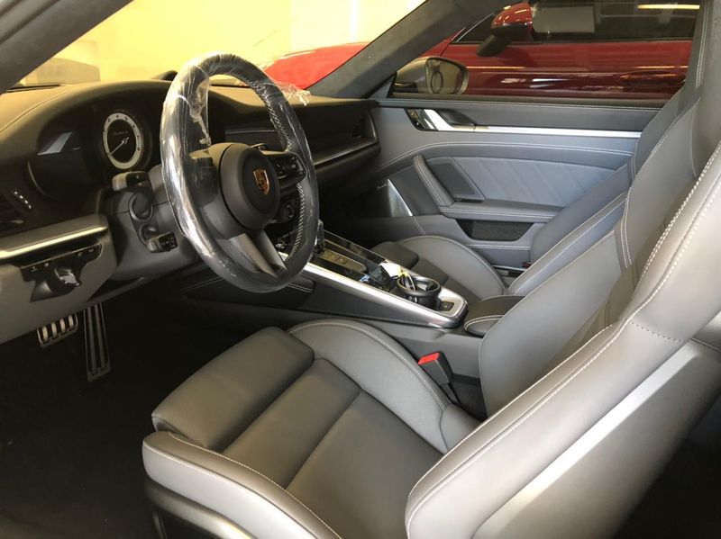 PORSCHE 911 3.8 24V H6 GASOLINA TURBO S PDK 2020/2021 FÁBIO BERNARDES PORTO ALEGRE / Carros no Vale