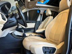 BMW X1 SDRIVE 20i X-Line 2.0 TB Active Flex 2017/2018 CONCEPT MOTORS PASSO FUNDO / Carros no Vale