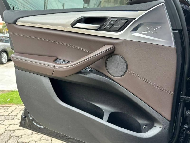 BMW X3 XDRIVE 30e Turbo Aut (HÃ­brido) 2021/2021 CONCEPT MOTORS PASSO FUNDO / Carros no Vale