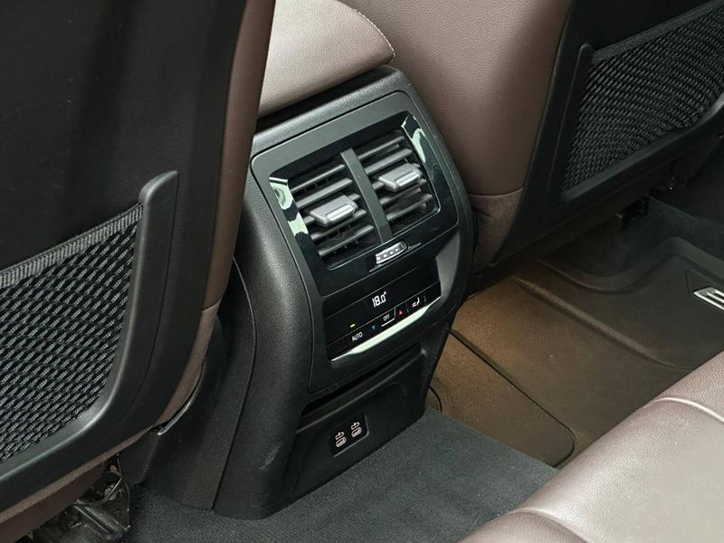 BMW X3 XDRIVE 30e Turbo Aut (HÃ­brido) 2021/2021 CONCEPT MOTORS PASSO FUNDO / Carros no Vale