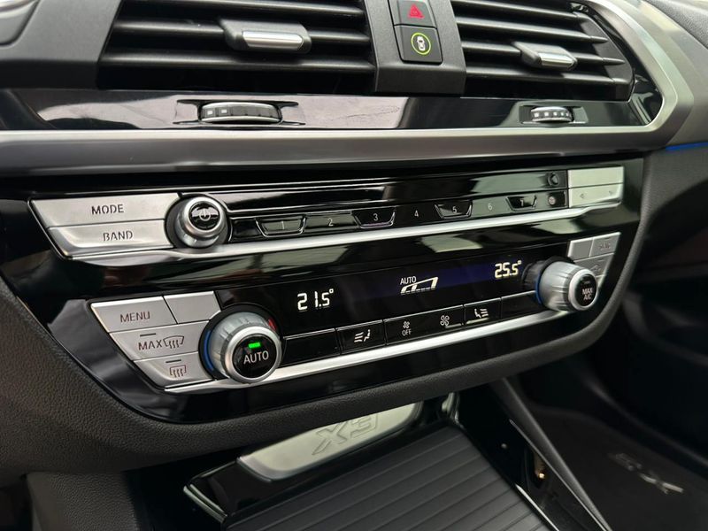 BMW X3 XDRIVE 30e Turbo Aut (HÃ­brido) 2021/2021 CONCEPT MOTORS PASSO FUNDO / Carros no Vale