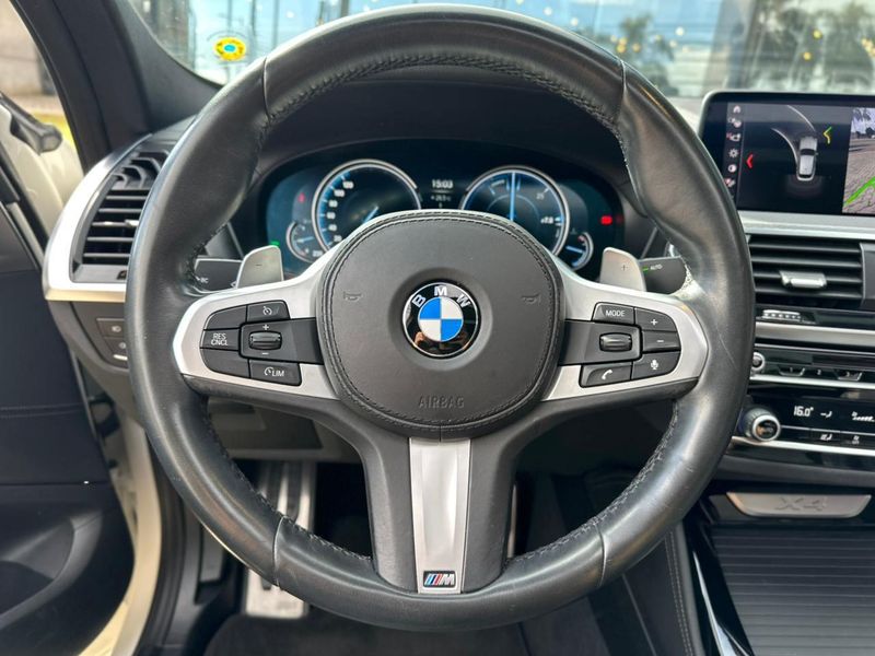BMW X4 XDRIVE 30i M-Sport 2.0 TB 252cv Aut 2019/2019 CONCEPT MOTORS PASSO FUNDO / Carros no Vale