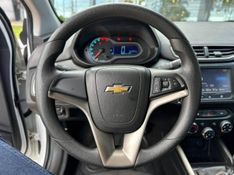 Chevrolet Onix HATCH LT 1.4 8V FlexPower 5p Mec. 2015/2016 CONCEPT MOTORS PASSO FUNDO / Carros no Vale